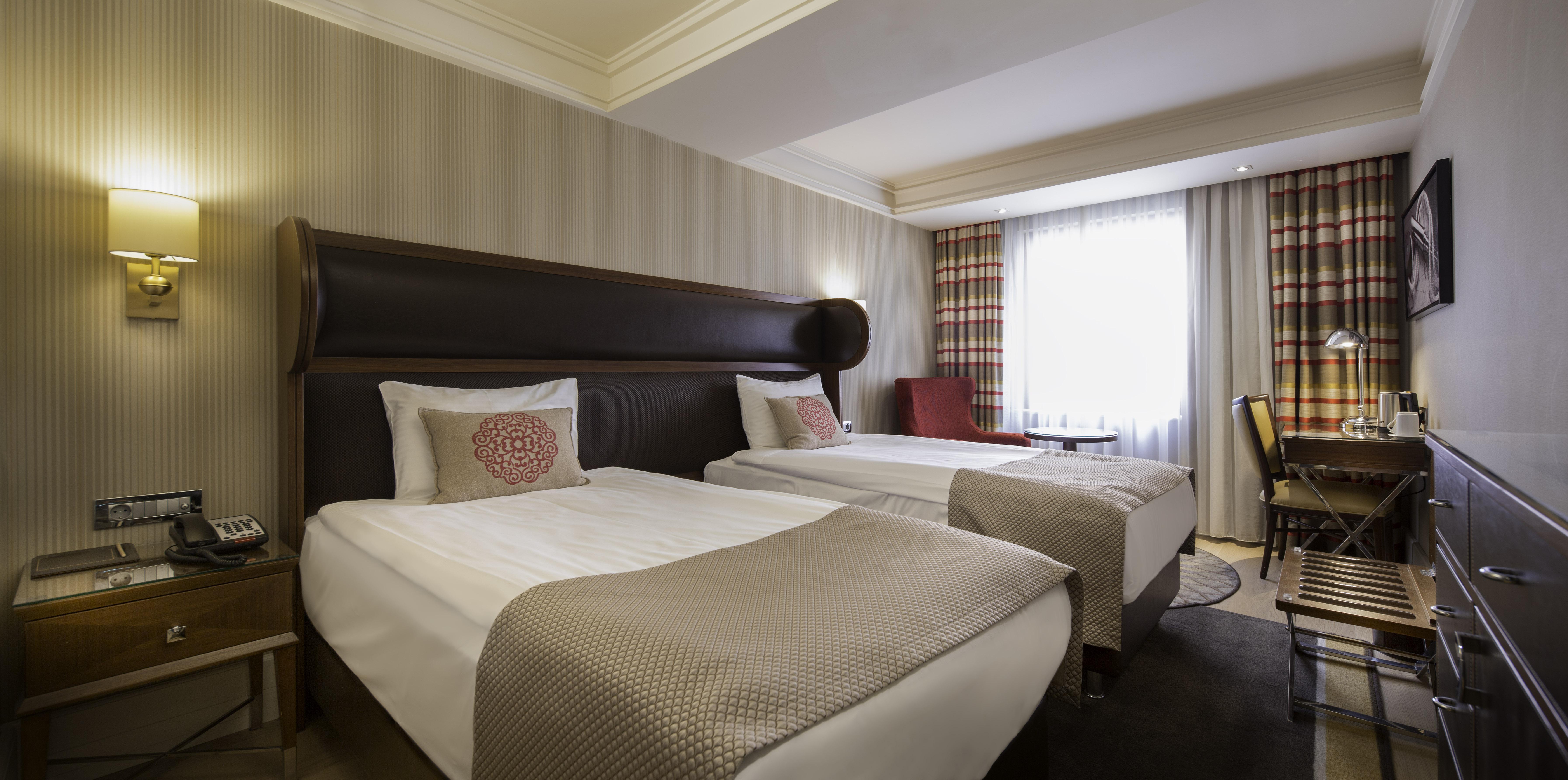 Titanic Comfort Sisli Istanbul Bagian luar foto