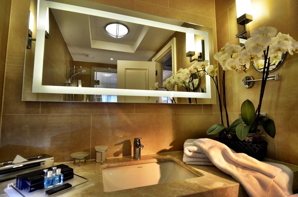 Titanic Comfort Sisli Istanbul Bagian luar foto