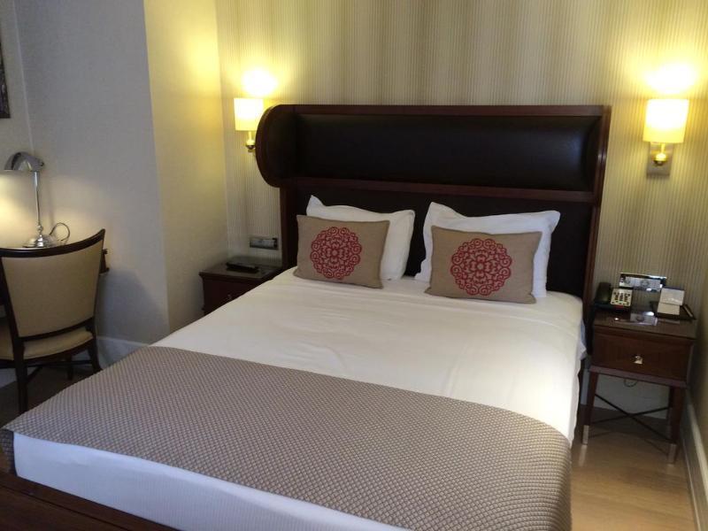 Titanic Comfort Sisli Istanbul Bagian luar foto